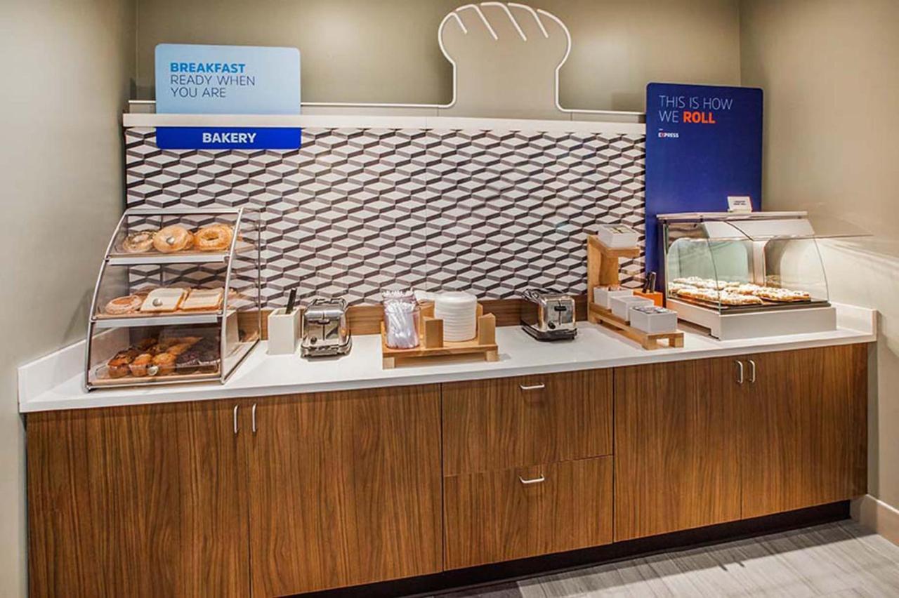 Holiday Inn Express & Suites - Savannah N - Port Wentworth By Ihg Eksteriør bilde